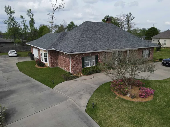 904 Belle Arbes Dr, Lake Charles, LA 70605