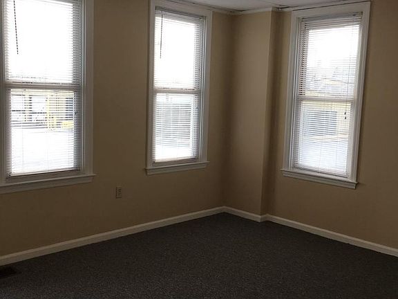 4th image of 353 N 2nd St