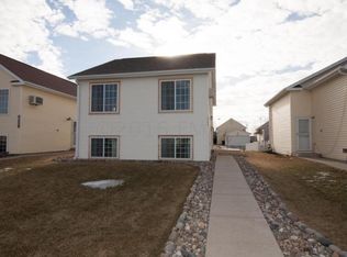 1964 57th Ave S, Fargo, ND 58104