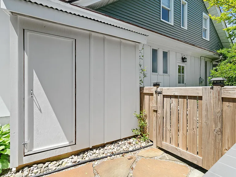 818 Trenton Ave — Photo 47
