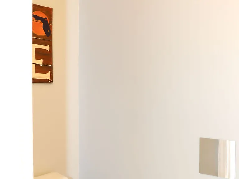 454 Howland Dr — Photo 18