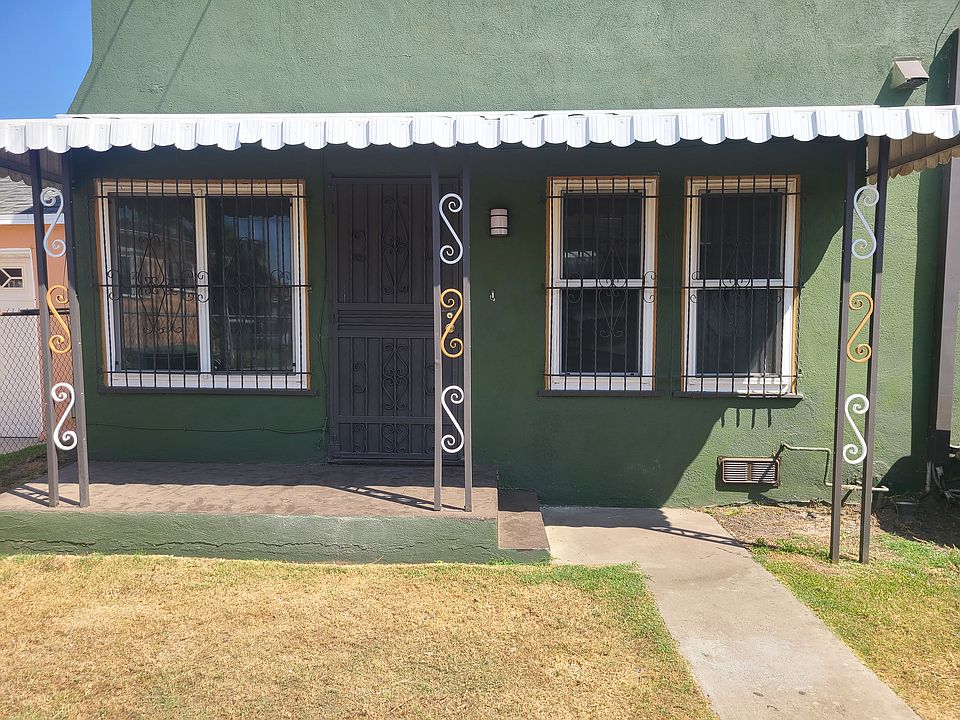 1st image of 3707 W 109th St #A