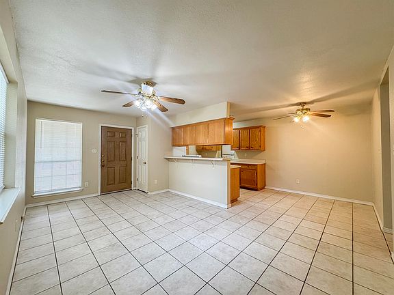 2nd image of 428 N Wall St #428B