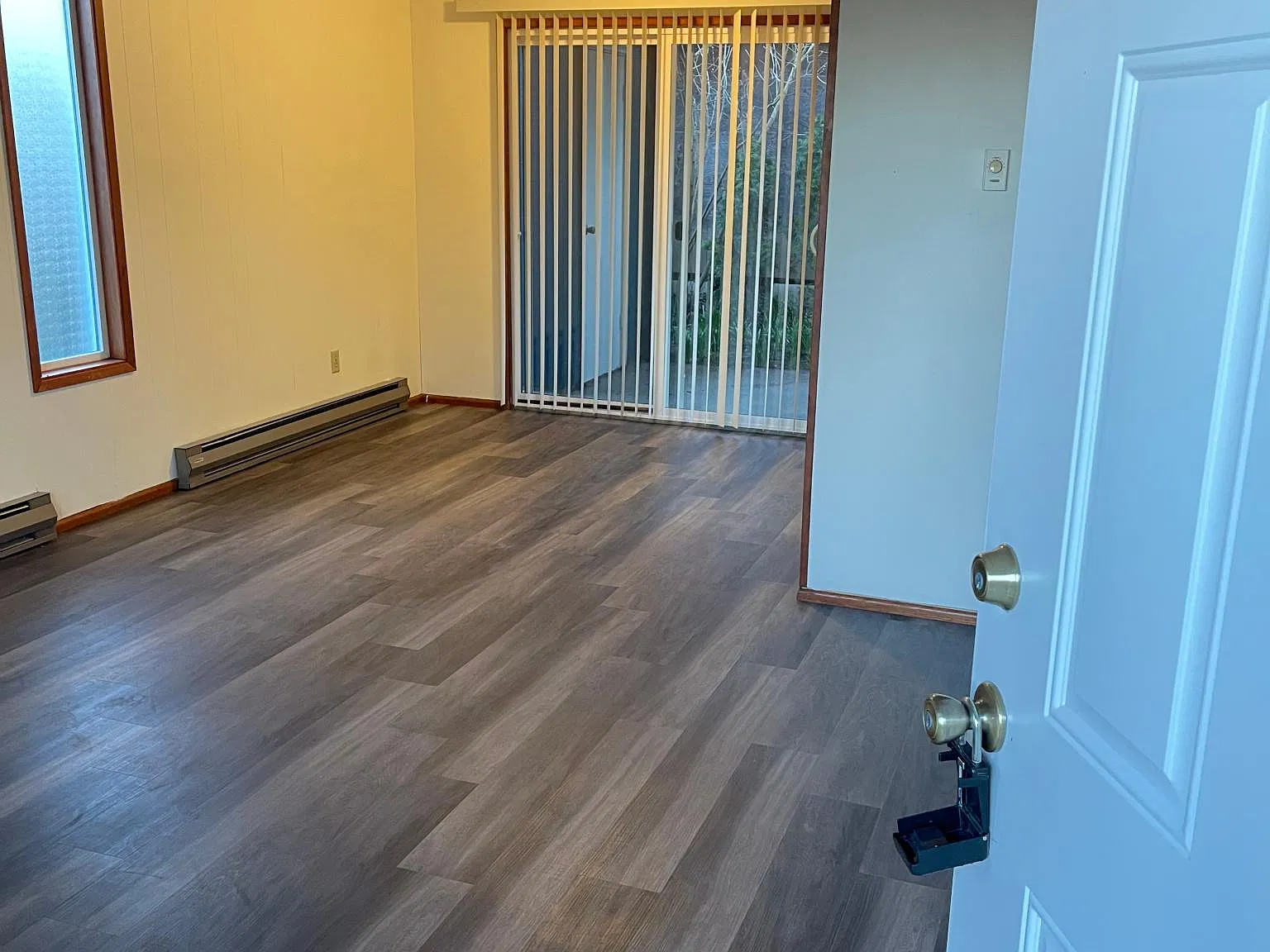 10042 SW Garrett St — Photo 2