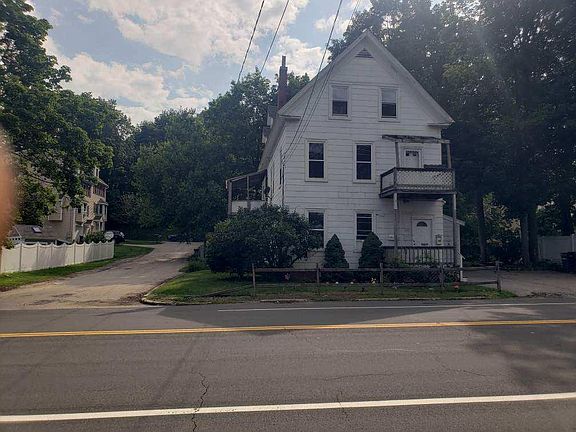 3rd image of 320 Hilldale Ave #3