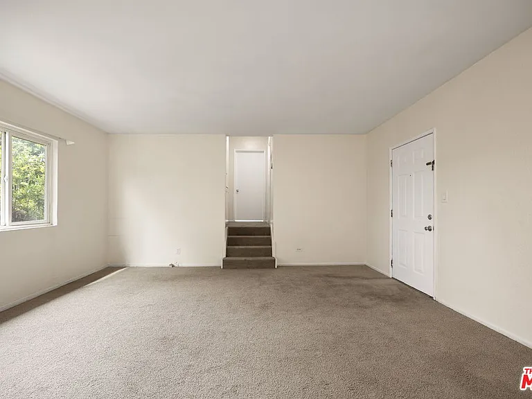 161 W Channel Rd #5 — Photo 9