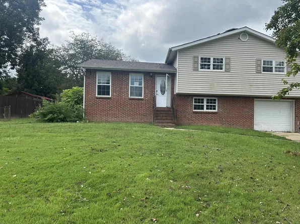 705 Cherokee Trl, Warrior, AL 35180