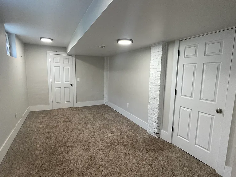 2144 N Vine St #BASEMENT — Photo 16
