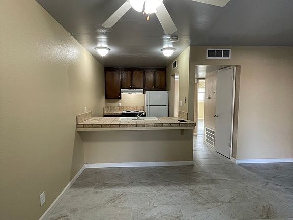 5th image of 2325 E Shaw Ave APT 105