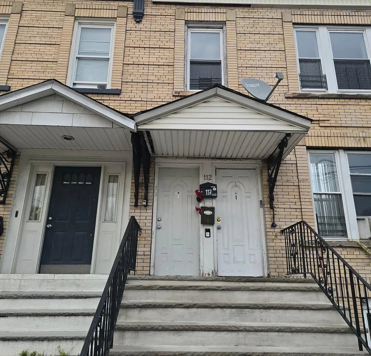 3 bed, $2,500 — Photo 2