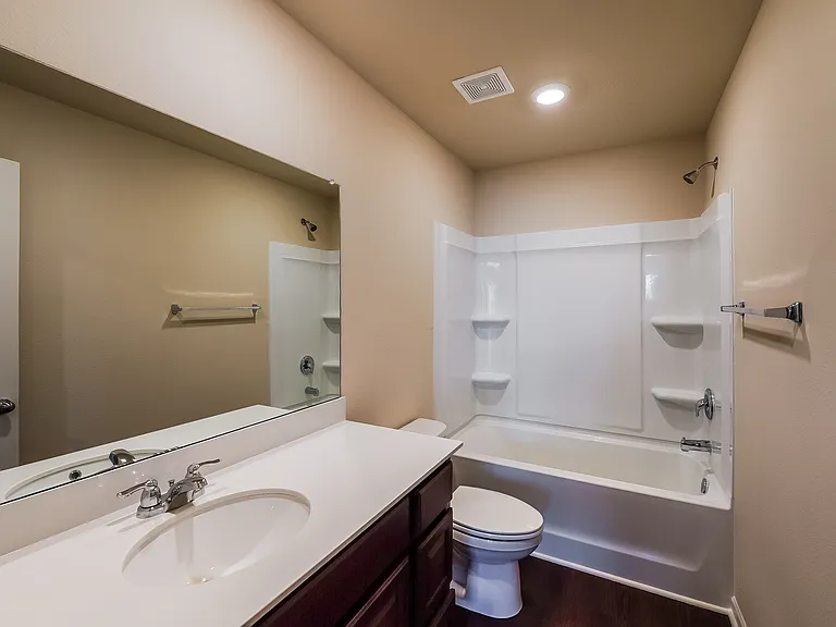 430 Clover Cir — Photo 13