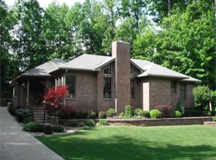 213 Tara Ln, New Castle, IN 47362