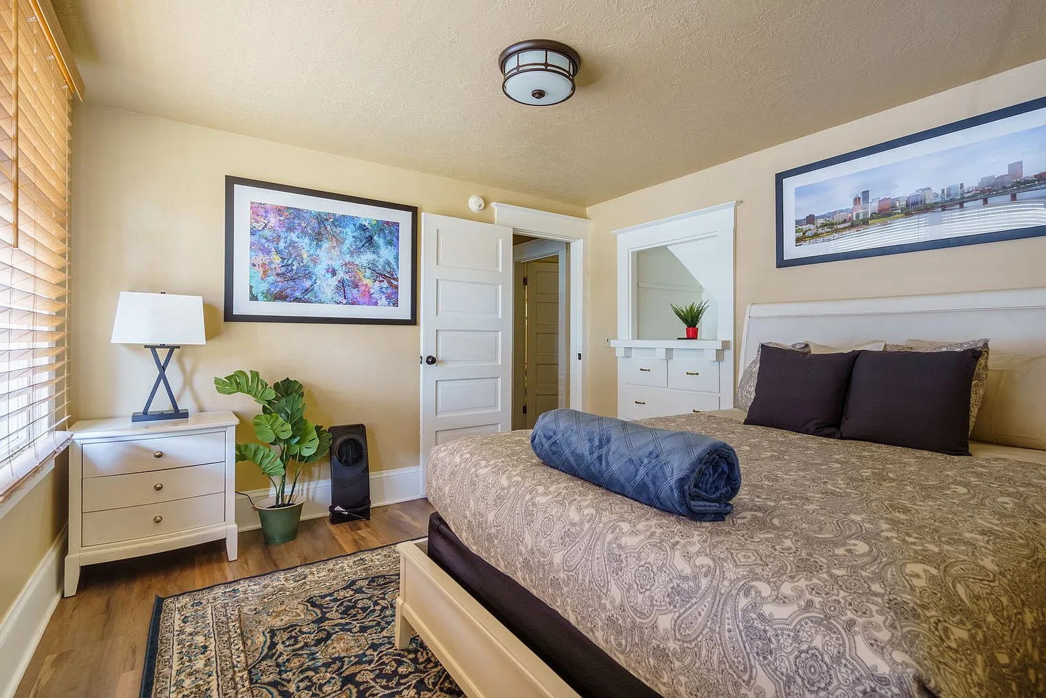 2 bed, 1.0 bath, 796 sqft, $3,091 — Photo 4