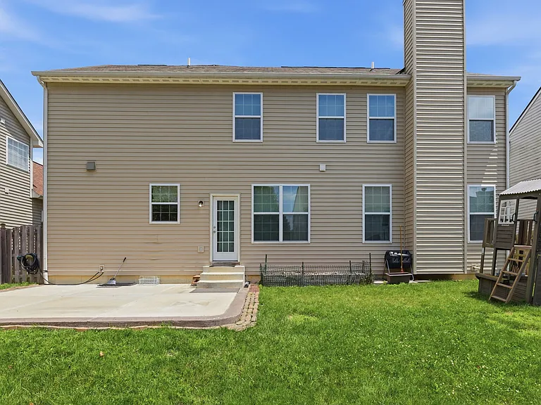 12250 Eddington Pl — Photo 43