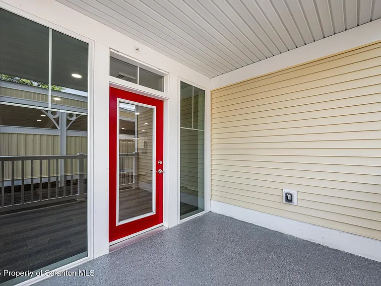 25-36 Zackery Way — Photo 19