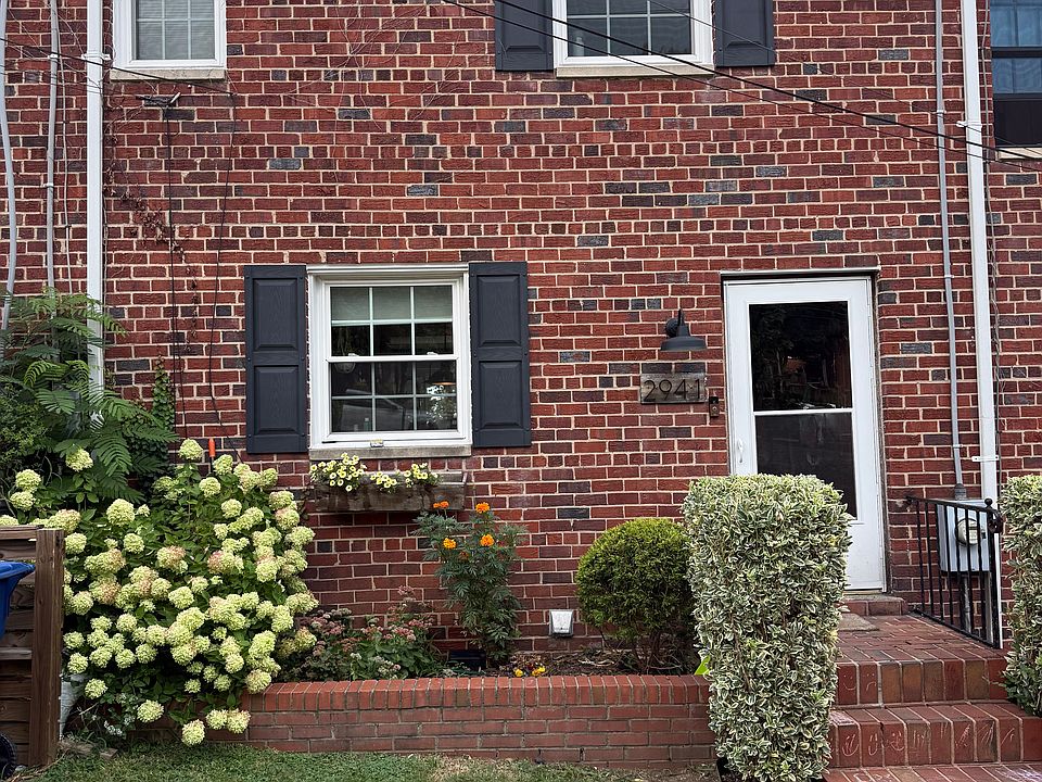 1st image of 2941 Hickory St
