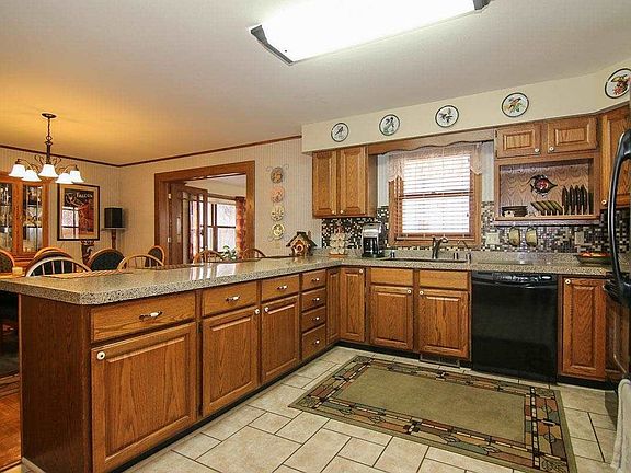 5th image of 2214 Schroeder Ln