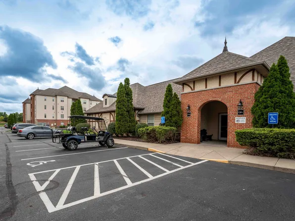 Coryell Courts Apartments, 2020 E Kerr St #B-105, Springfield, MO 65803
