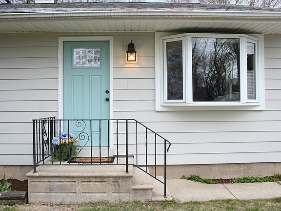 2nd image of 25172 W Carson Dr