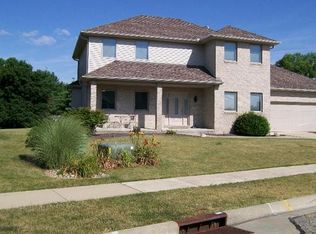825 N Ohio Ave, Morton, IL 61550