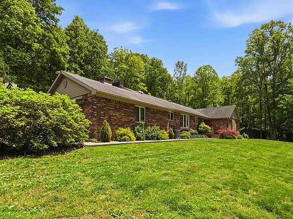4th image of 330 Cornett Dr