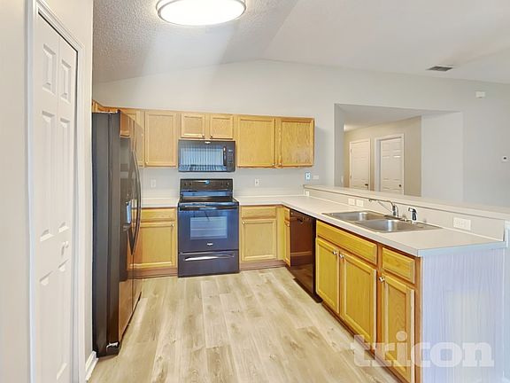 4th image of 500 Prosperity Lake Dr
