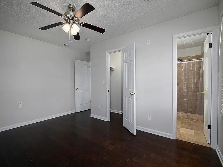 1018 Old Holcomb Bridge Rd — Photo 23
