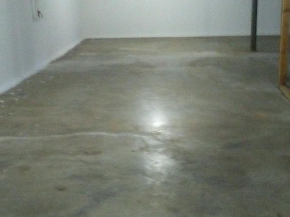 4th image of 1910 Crimson Dr
