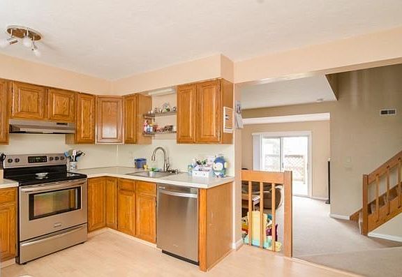 4th image of 171 Tall Oaks Dr Unit D