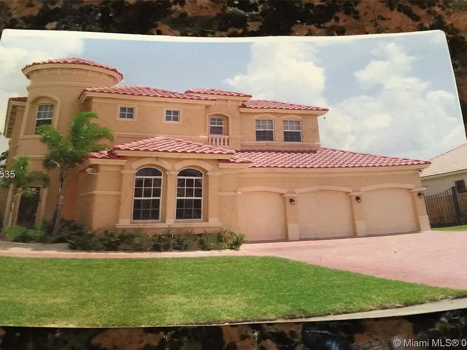 1st image of 3150 Fairways Dr