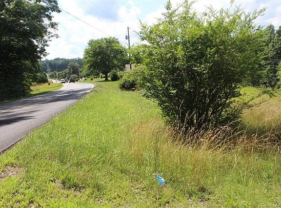 2nd image of 2604 State Highway 126