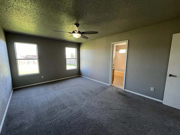 4115 Mustang Dr — Photo 26