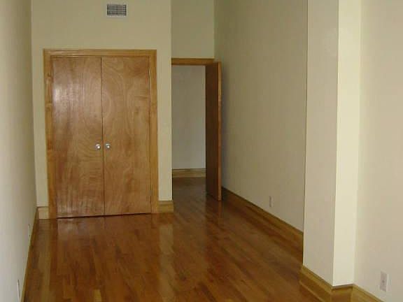 2nd image of 123 W 120th St APT 2
