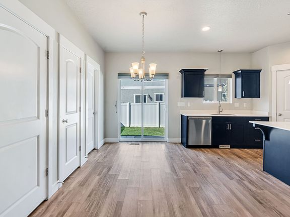 5th image of 8703 N Riviera Aly