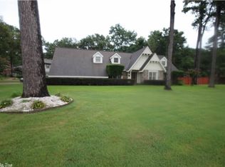 1 Woodberry Rd, Little Rock, AR 72212