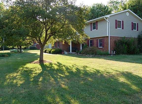 2nd image of 406 Cranberry Dr