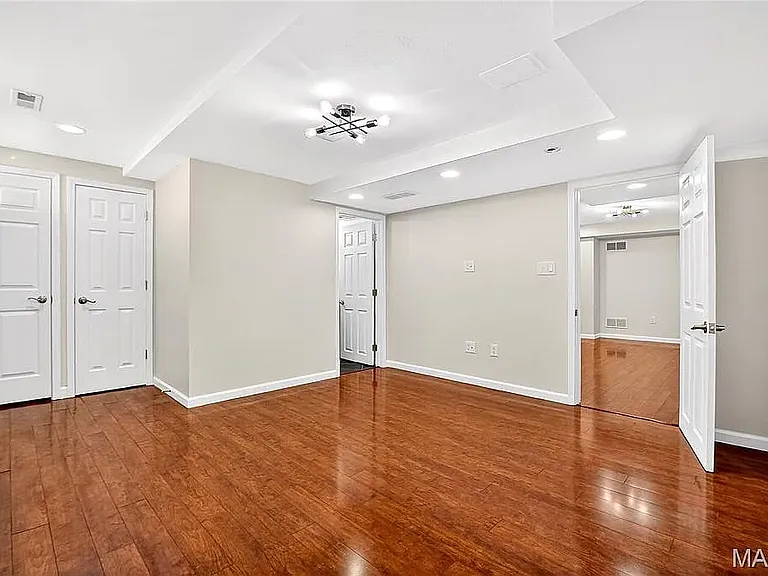 480 Coachgate Ct — Photo 22