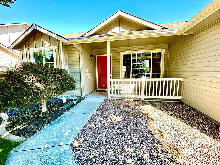 1014 N Manship Ave — Photo 45