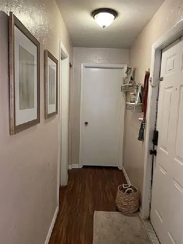 4705 SW 69th Ter — Photo 6