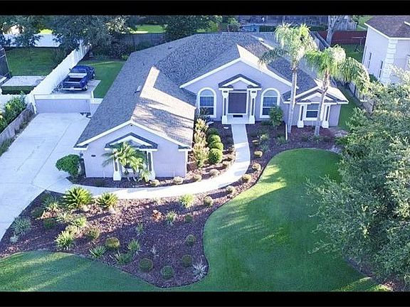 3rd image of 10535 Crescent Lake Ct