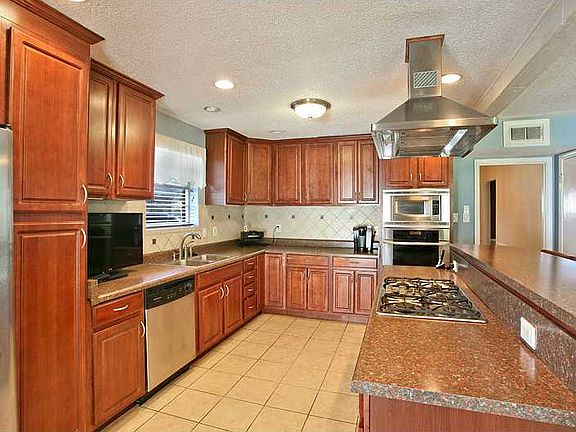 2nd image of 3546 Mimosa Ct