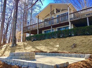129 Broad Point Ln, Penhook, VA 24137
