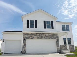 3029 Sweetwater Dr, Des Moines, IA 50320