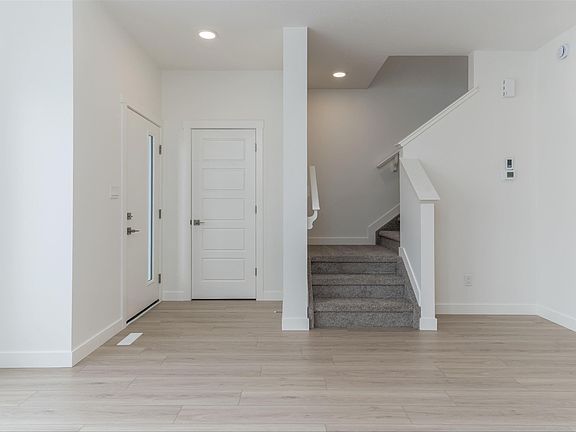 2nd image of 1250 McLeod Ave