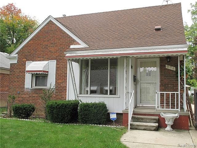 1st image of 274 Shadowlawn St