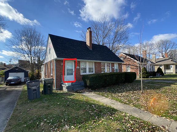 2nd image of 122 Glenn Pl #122