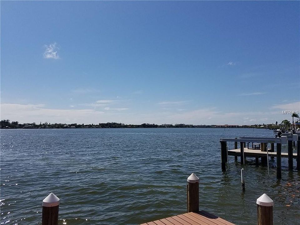 2nd image of 7540 Cove Ter