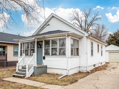 911 E Moneta Ave, Peoria Heights, IL, 61616
