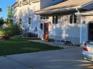 311 W Spruce St, Beresford, SD 57004