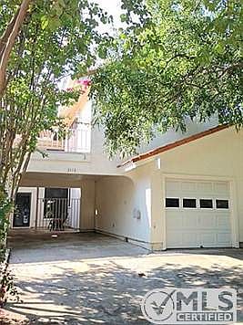 5th image of 3113 Lakeside Dr